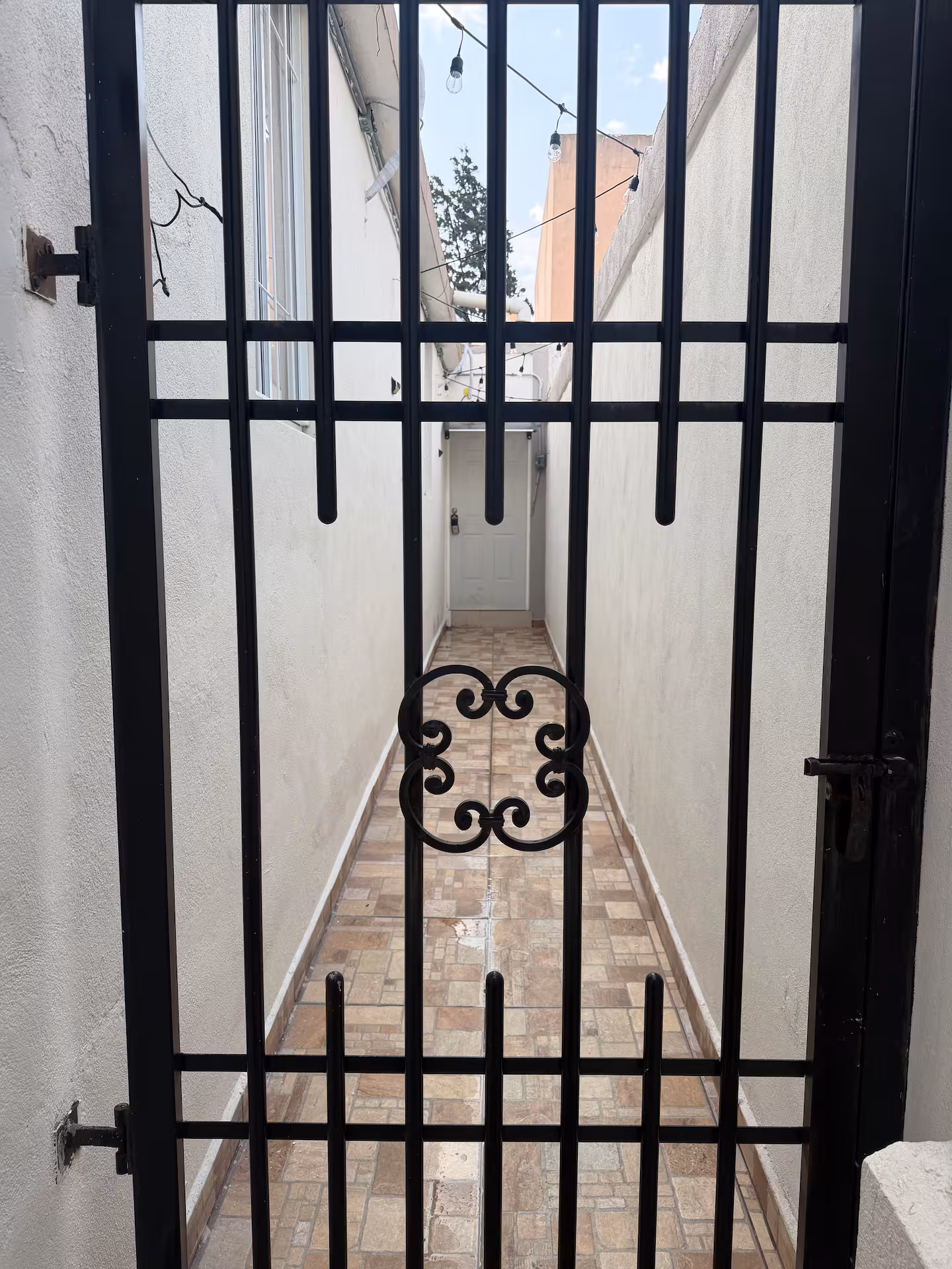 Private gated entrance to the house in Guadalupe, Monterrey